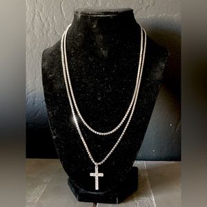 F21 Cross Necklace